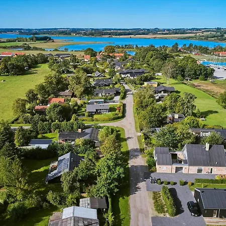 30168-odder-pouli-nielsensvej-3 Semesterbostad *