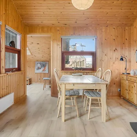 30168-odder-pouli-nielsensvej-3 Semesterbostad *