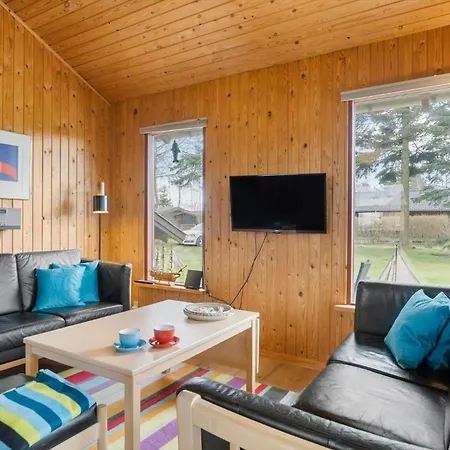 30168-odder-pouli-nielsensvej-3 *