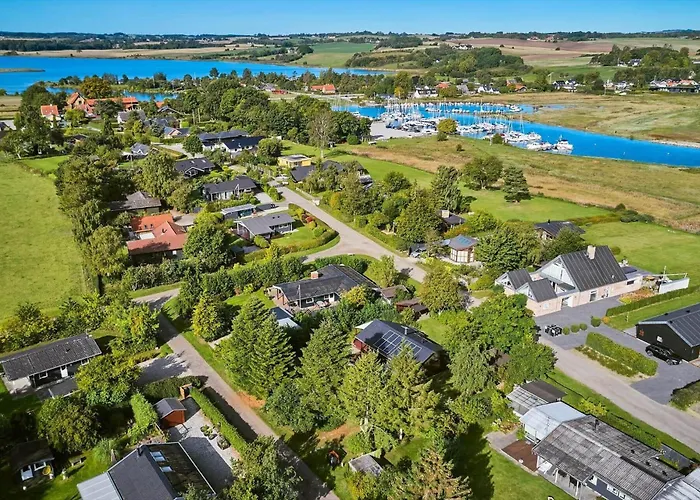 30168-odder-pouli-nielsensvej-3 Дом отдыха Одде