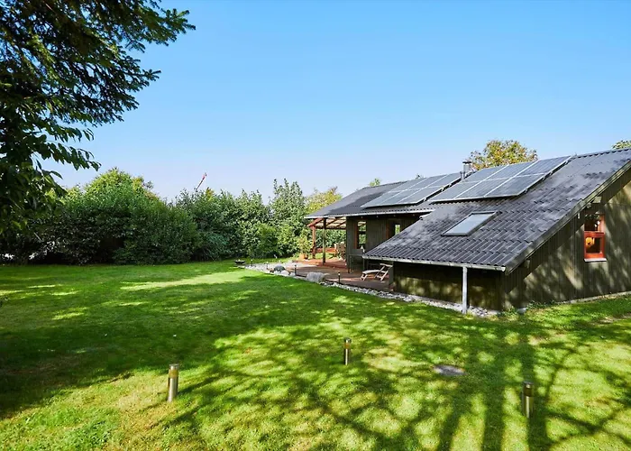 30168-odder-pouli-nielsensvej-3 * Одде