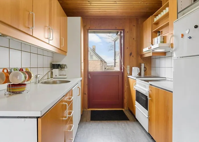 Дом отдыха 30168-odder-pouli-nielsensvej-3 Одде