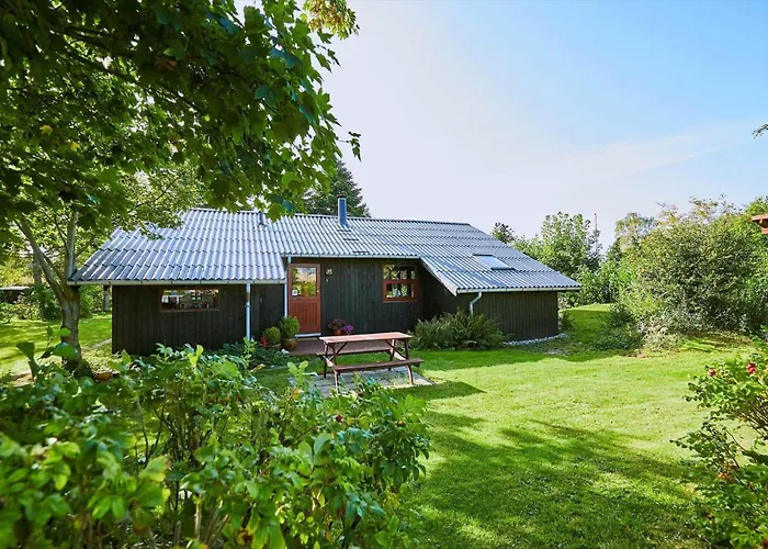 Дом отдыха 30168-odder-pouli-nielsensvej-3 *