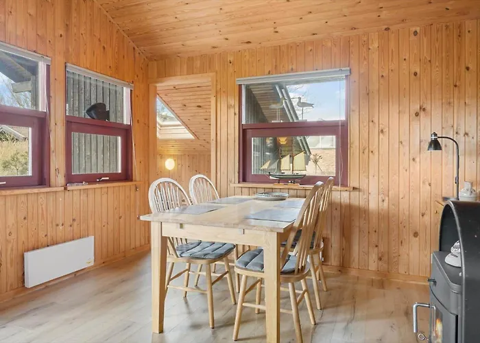 30168-odder-pouli-nielsensvej-3 Одде